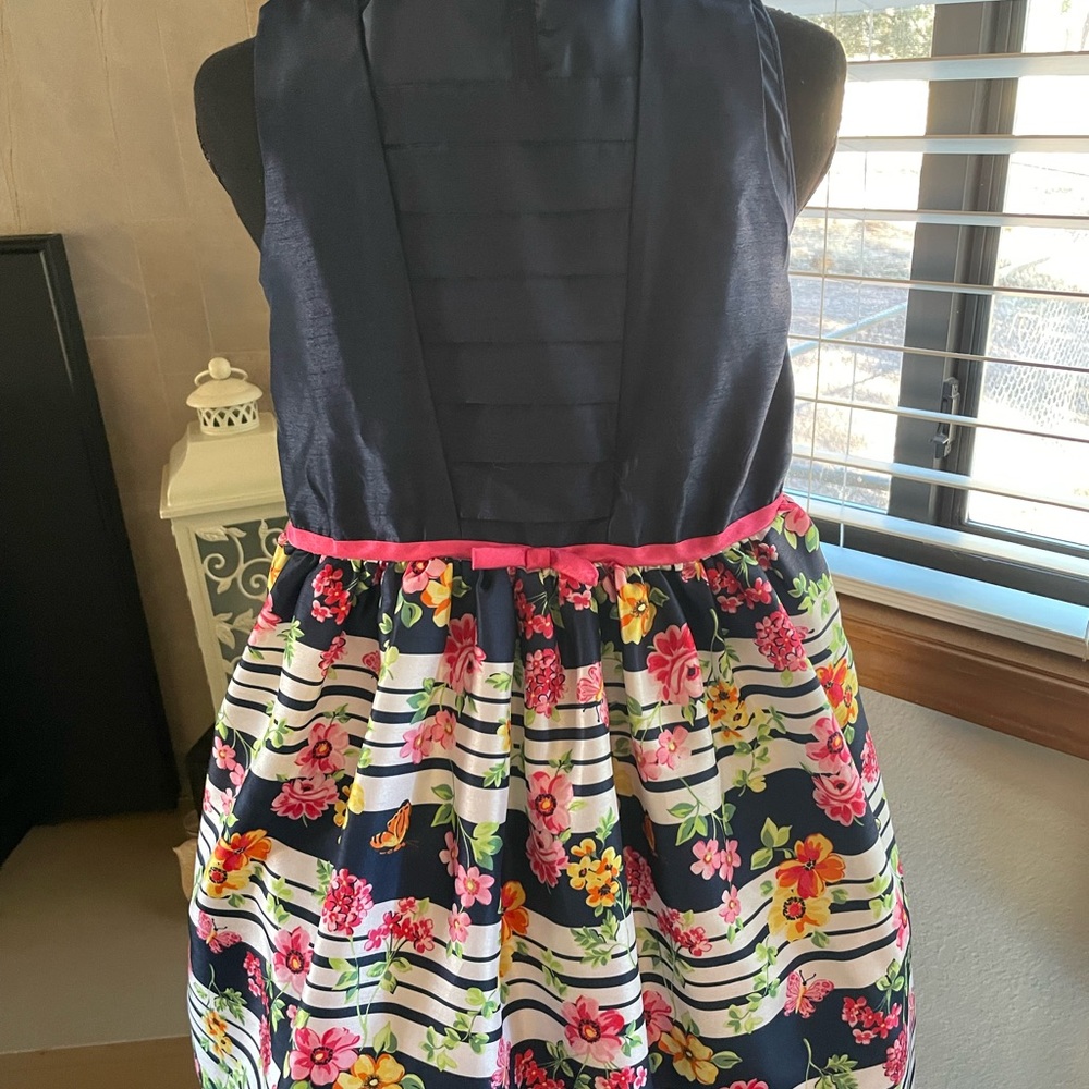 Wonder nation party dress navy top with floral skirt size 10plus